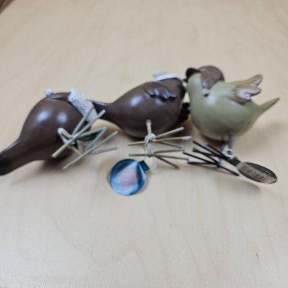 3 Sullivans Decorative Winter Bird Figurines With Hats & Scarves by Valerie - Picture 10 of 14